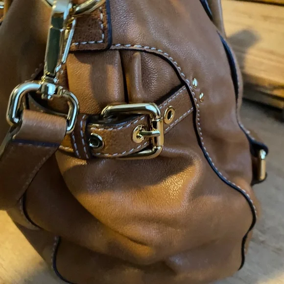 Michael Kors Tan Leather Bag - Picture 8 of 16